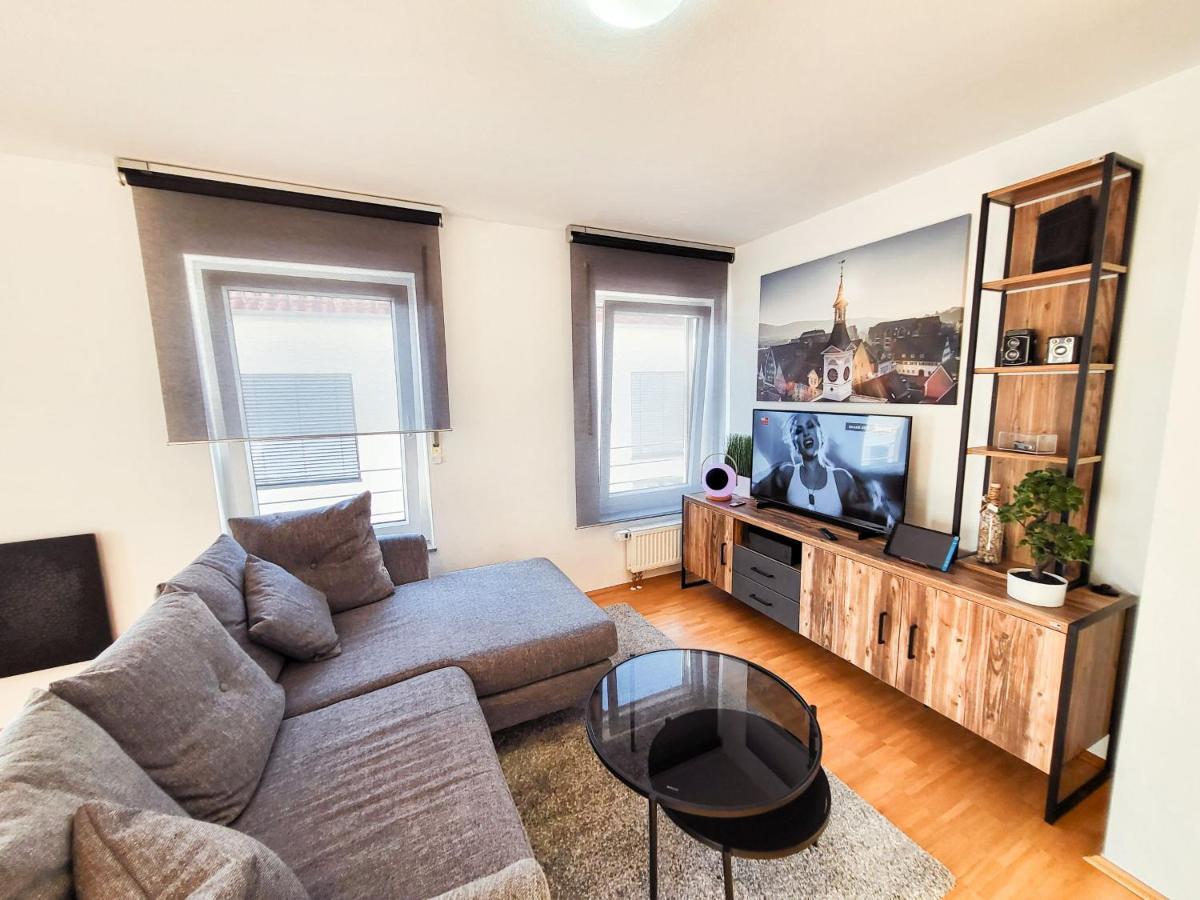 Zentrale Ferienwohnung In Aalen City Mit 4-Sternen Ngoại thất bức ảnh